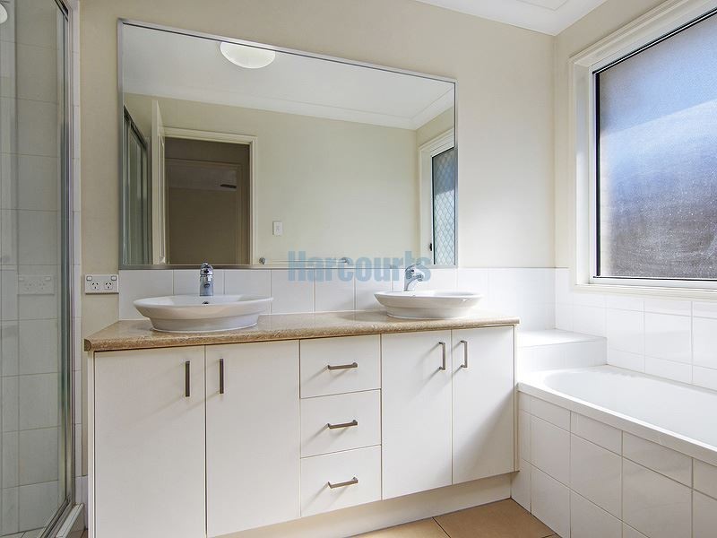9 Shelley Avenue, Mount Warren Park QLD 4207