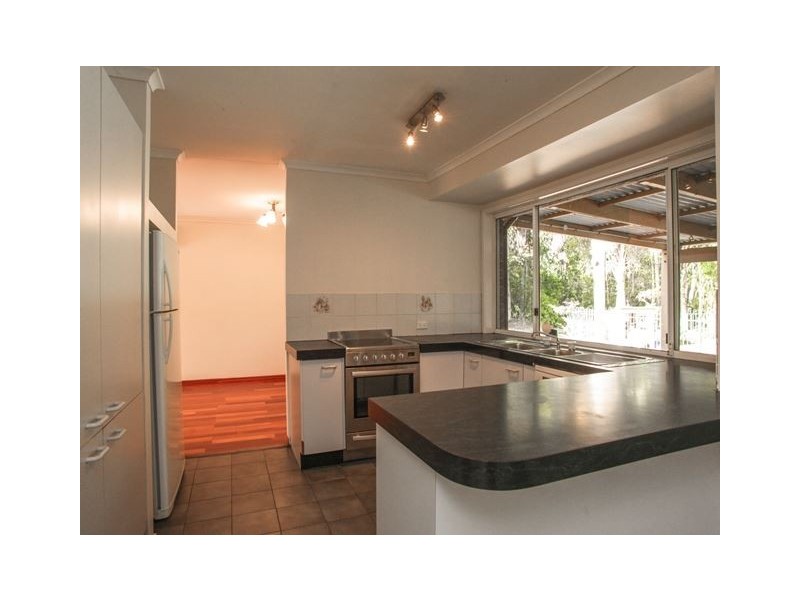 24 Ghostgum Ct, Park Ridge QLD 4125