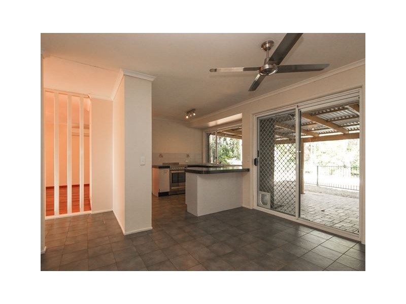 24 Ghostgum Ct, Park Ridge QLD 4125