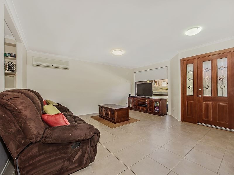 71 Riverhills Road, Middle Park QLD 4074