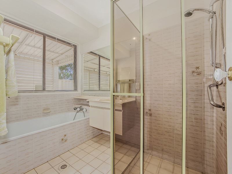 71 Riverhills Road, Middle Park QLD 4074