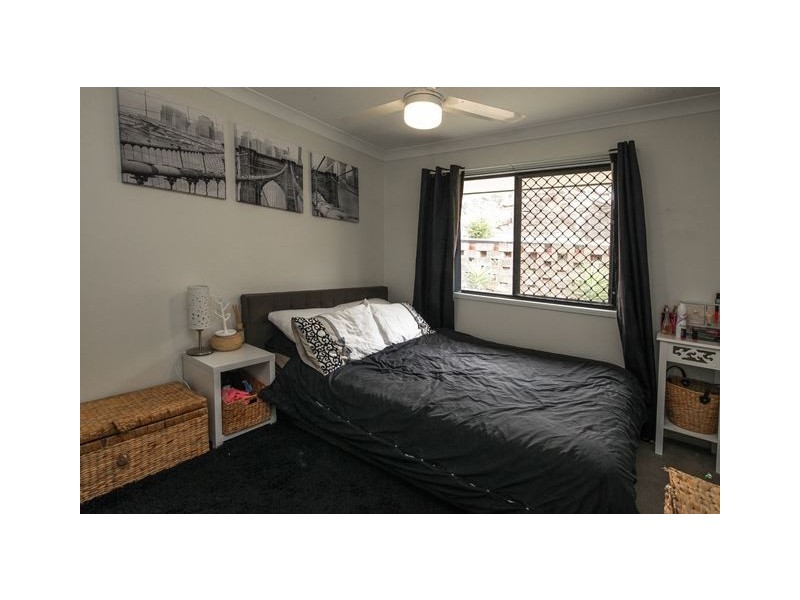 17 Chatfield St, Edens Landing QLD 4207