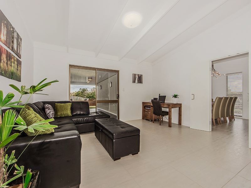 35 Colonsay Street, Middle Park QLD 4074