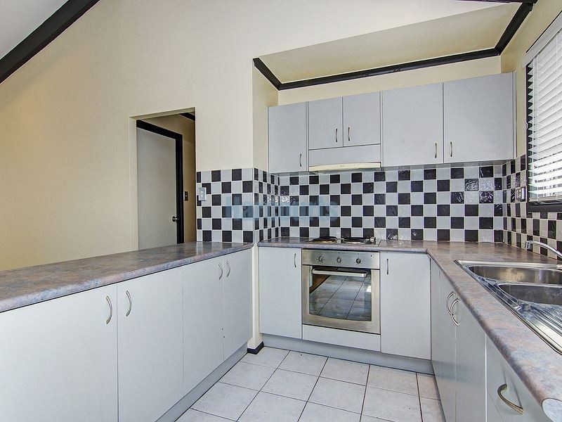 11 Tallagandra Road, Beenleigh QLD 4207