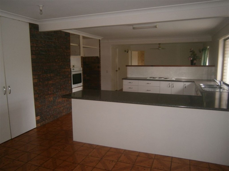 887 Kingston Rd, Waterford West QLD 4133