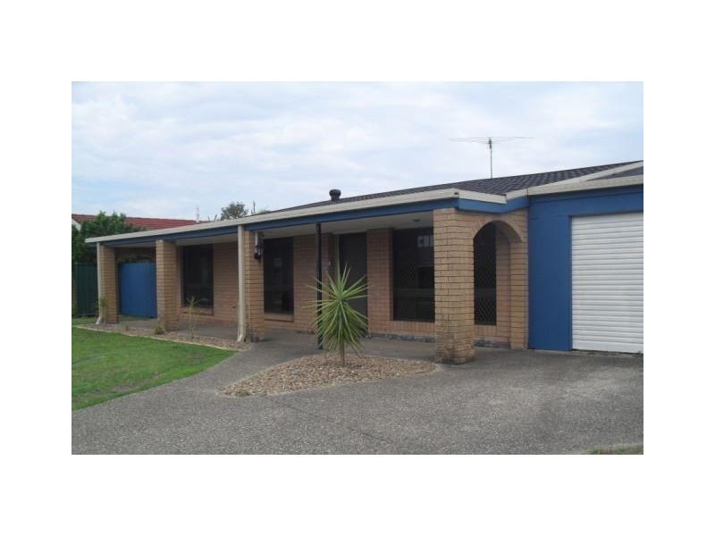15 Glendevon Crescent, Mount Warren Park QLD 4207