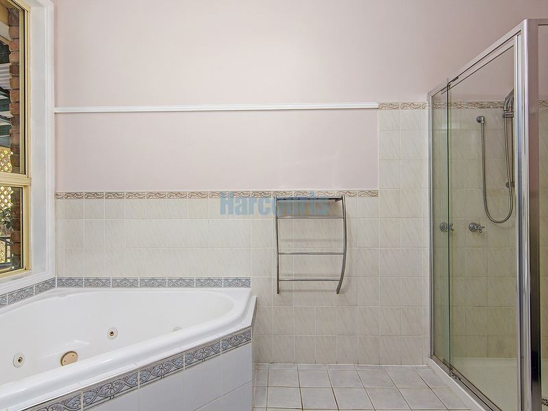 22 Bahrview Drive, Bahrs Scrub QLD 4207