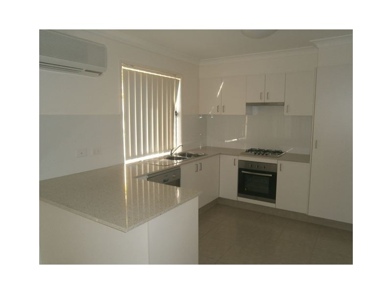 7/38 River Hills Rd, Eagleby QLD 4207