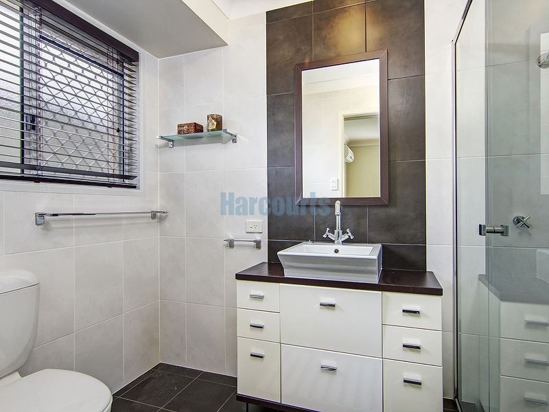 3 Shona Ct, Mount Warren Park QLD 4207