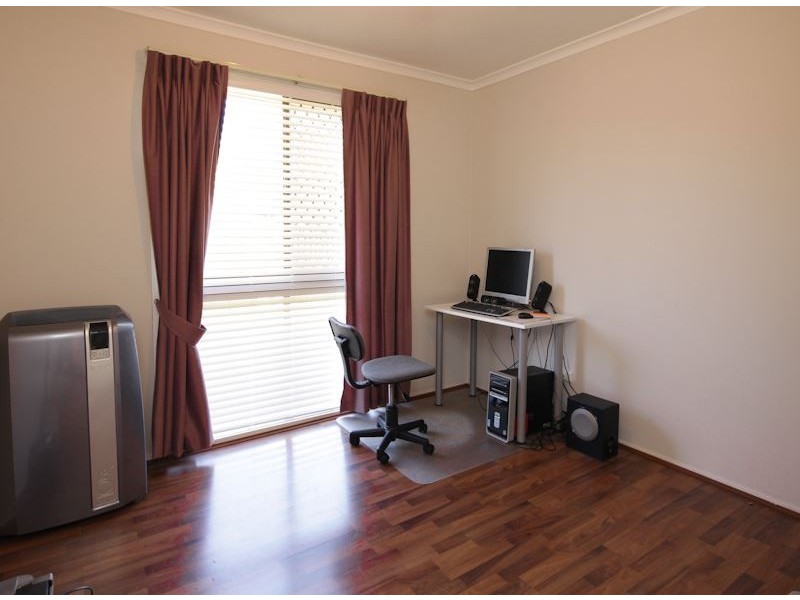 34 Avonmore Street, Edens Landing QLD 4207