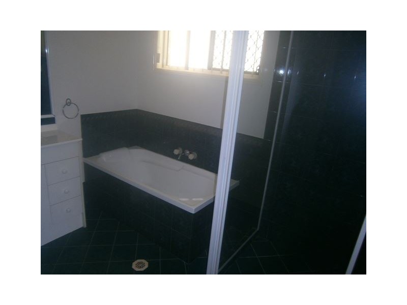 49 Chatfield Street, Edens Landing QLD 4207