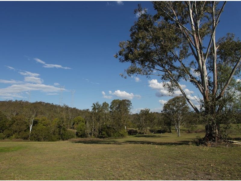 707 Plunkett Rd, Cedar Creek QLD 4207