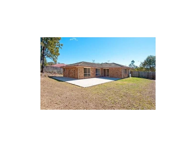 13 Hendrix St, Windaroo QLD 4207