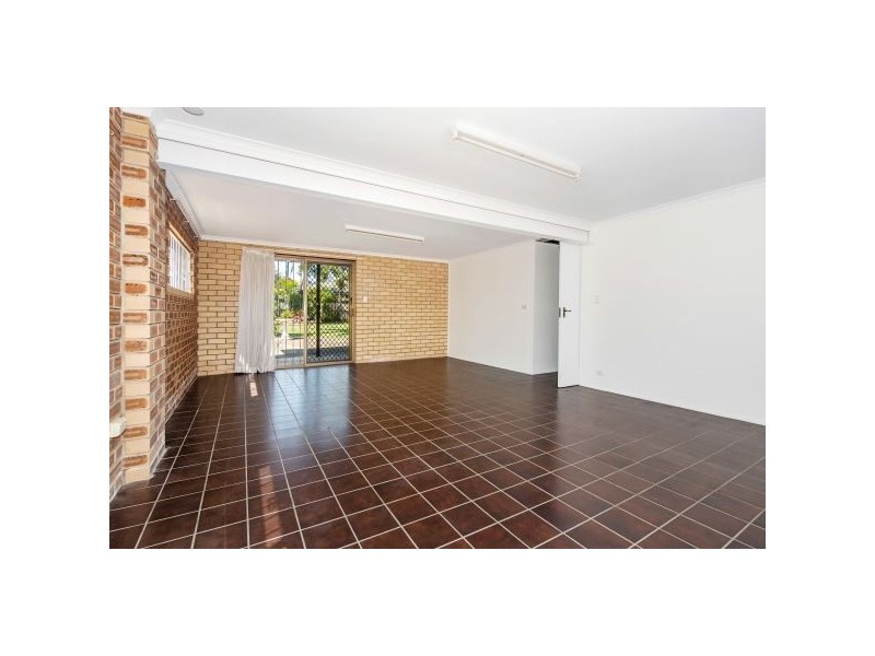 28 Dublin Dr, Eagleby QLD 4207