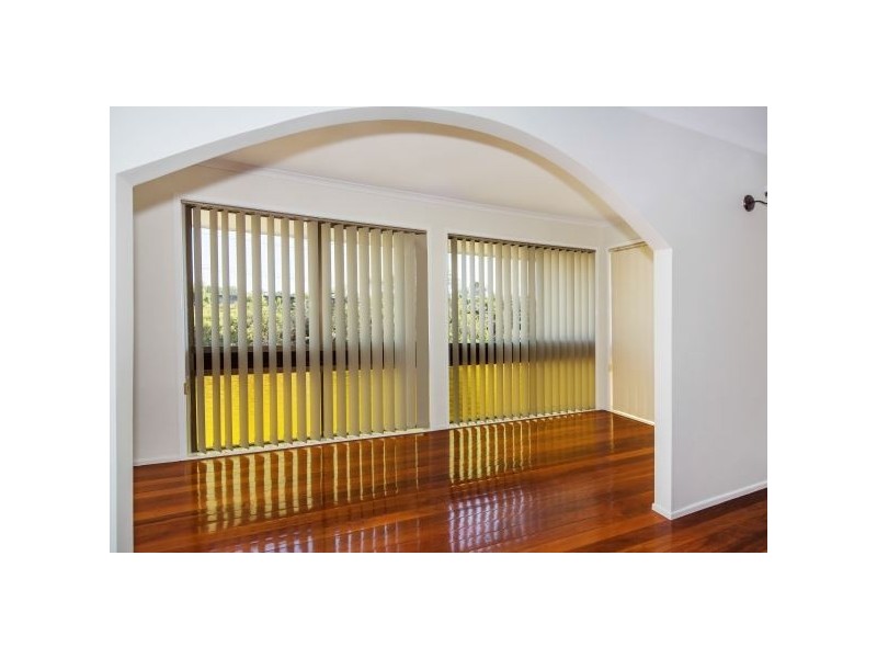 28 Dublin Dr, Eagleby QLD 4207