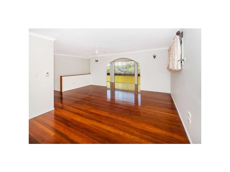 28 Dublin Dr, Eagleby QLD 4207