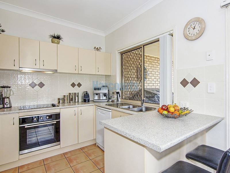 1 Wendt Place, Edens Landing QLD 4207