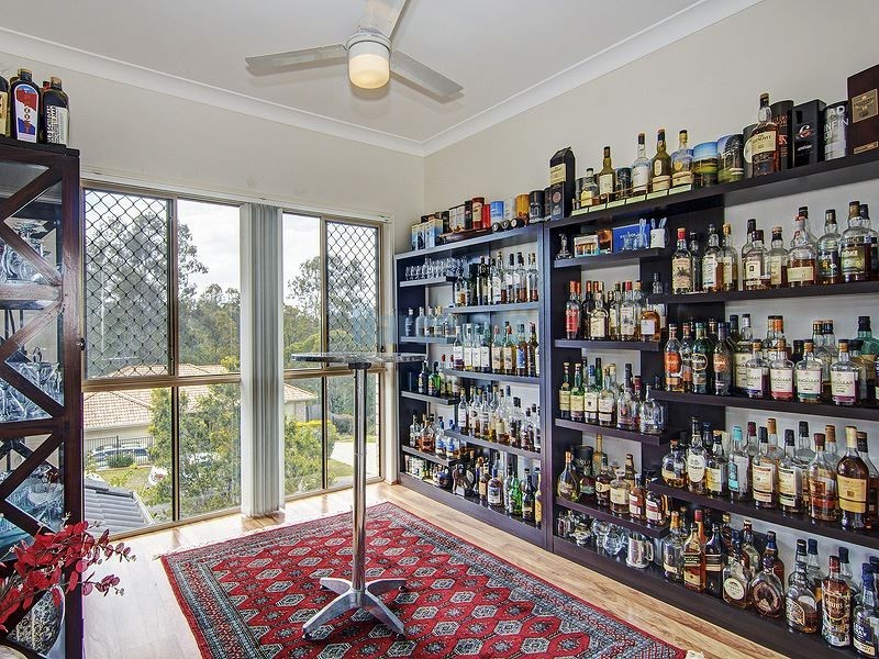 1 Wendt Place, Edens Landing QLD 4207