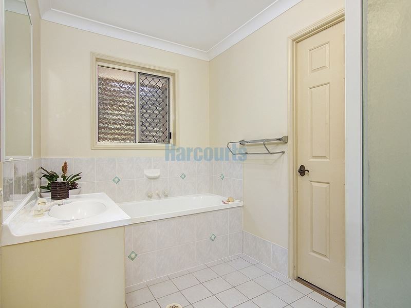 1 Rosemary Court, Beenleigh QLD 4207