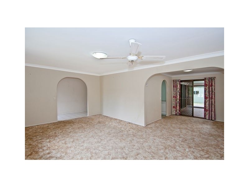 4 Earlsfield Court, Carindale QLD 4152