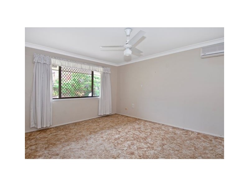 4 Earlsfield Court, Carindale QLD 4152