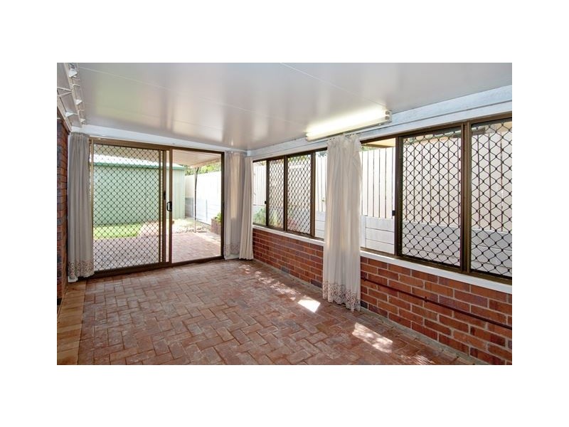 4 Earlsfield Court, Carindale QLD 4152