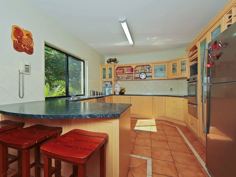 26 Helen Louise, Buccan QLD 4207