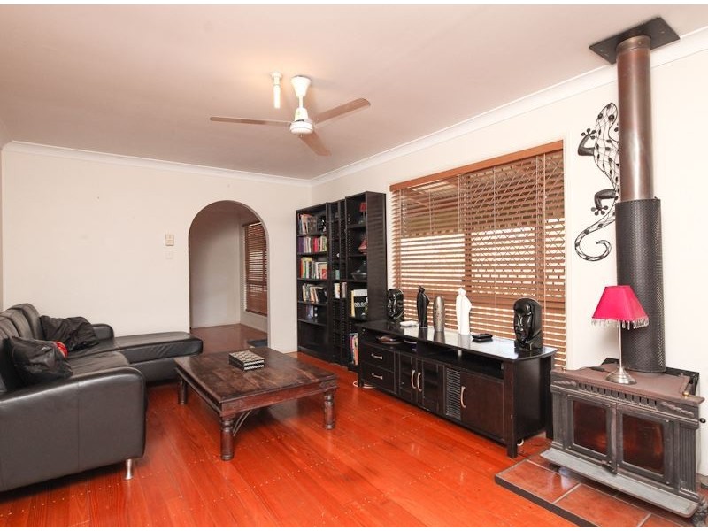 16 Veronica Ct, Buccan QLD 4207