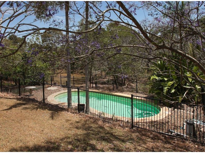 16 Veronica Ct, Buccan QLD 4207