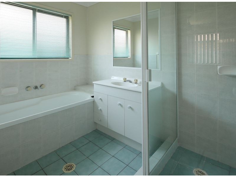 10 Ku-Ring -Gai Close, Loganholme QLD 4129
