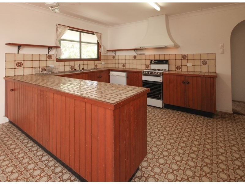 6 Hawk Street, Beenleigh QLD 4207