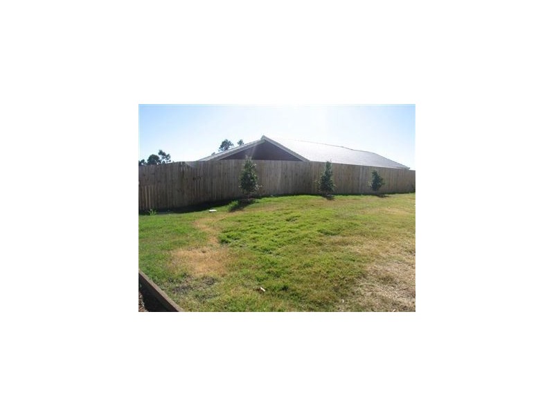 1/64 Castile Crescent, Edens Landing QLD 4207