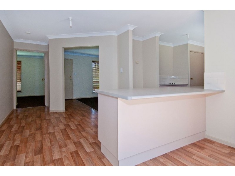 63 Kummara Road, Edens Landing QLD 4207