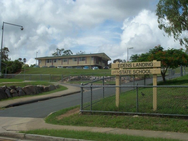 63 Kummara Road, Edens Landing QLD 4207