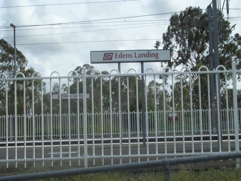 63 Kummara Road, Edens Landing QLD 4207