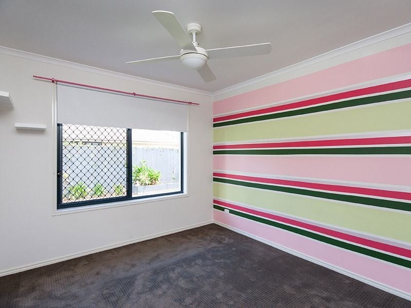 16 Coalstoun Crossing, Waterford QLD 4133