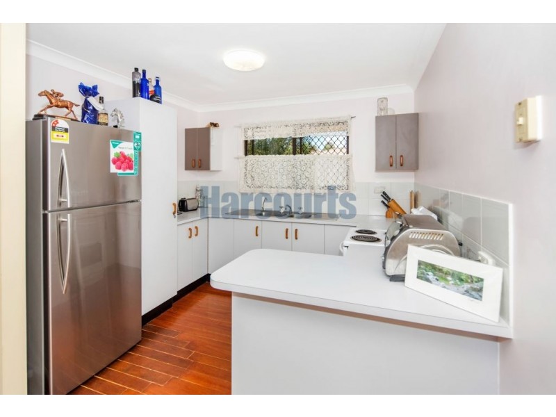 3 Tregana Circuit, Edens Landing QLD 4207