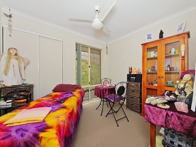 18 Breeze Court, Mount Warren Park QLD 4207