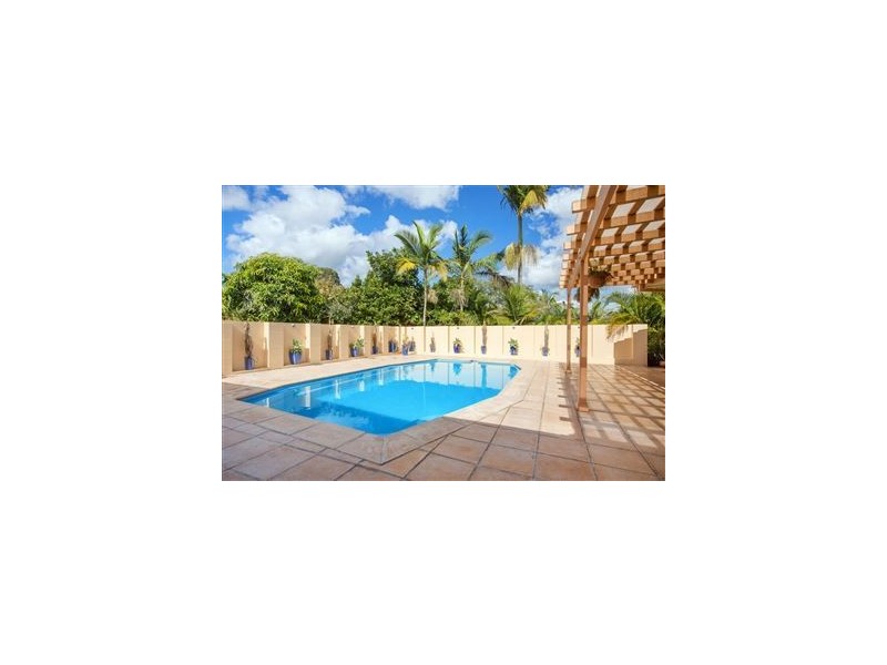 10 Kaiser Drive, Windaroo QLD 4207