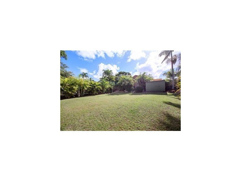 10 Kaiser Drive, Windaroo QLD 4207