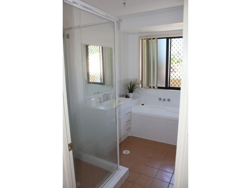 50 Kummara Road, Edens Landing QLD 4207