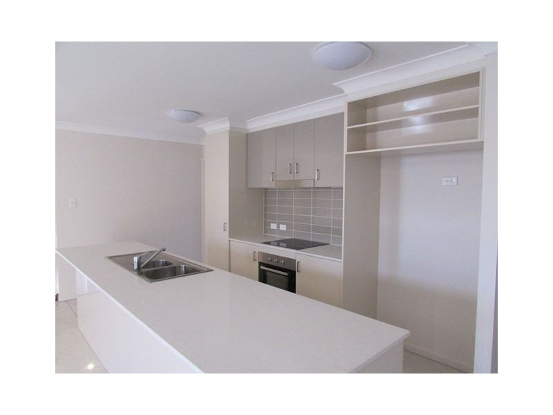 25 Riverside Sanctuary Terrace, Ormeau QLD 4208