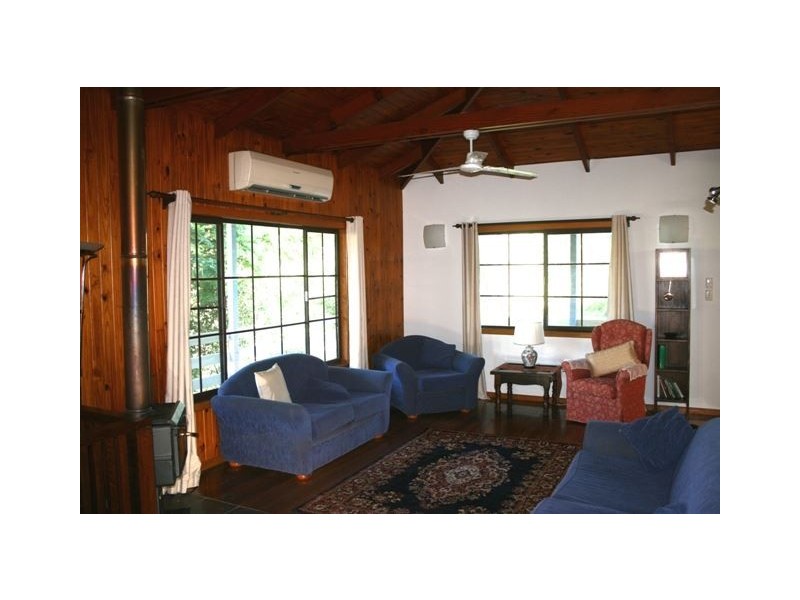 48 Luscombe Cres, Wolffdene QLD 4207