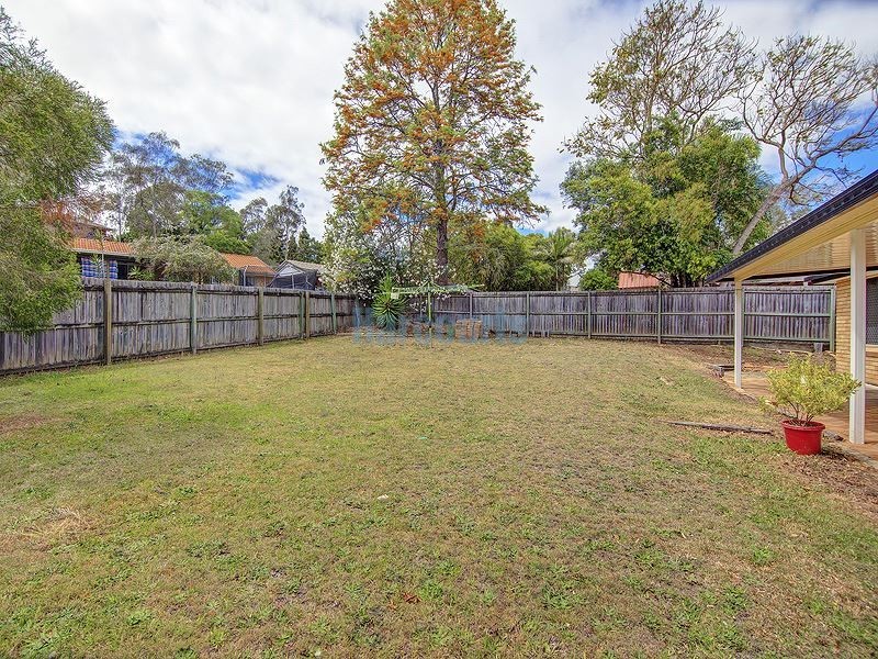 115 Castile Crescent, Edens Landing QLD 4207
