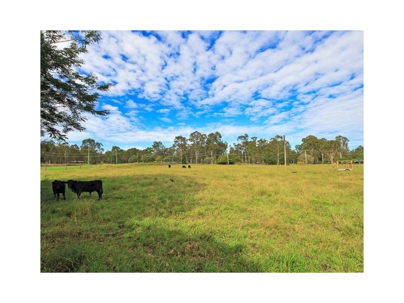 2 Latimer Road, Logan Village QLD 4207