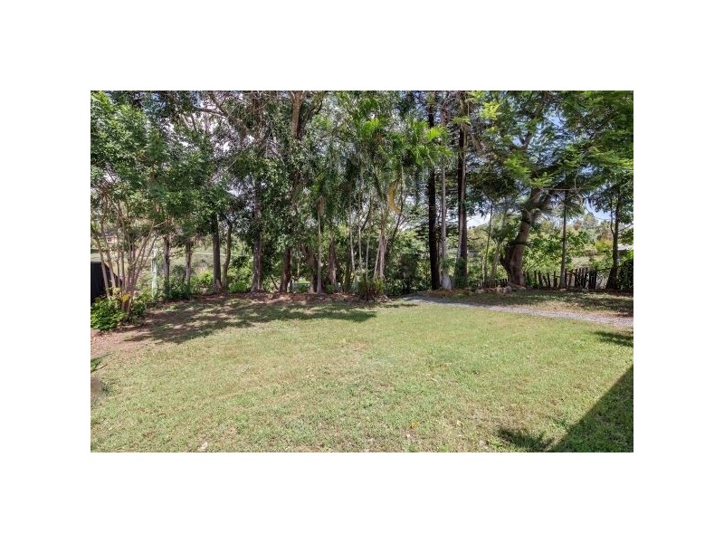 5 Lima Street, Edens Landing QLD 4207