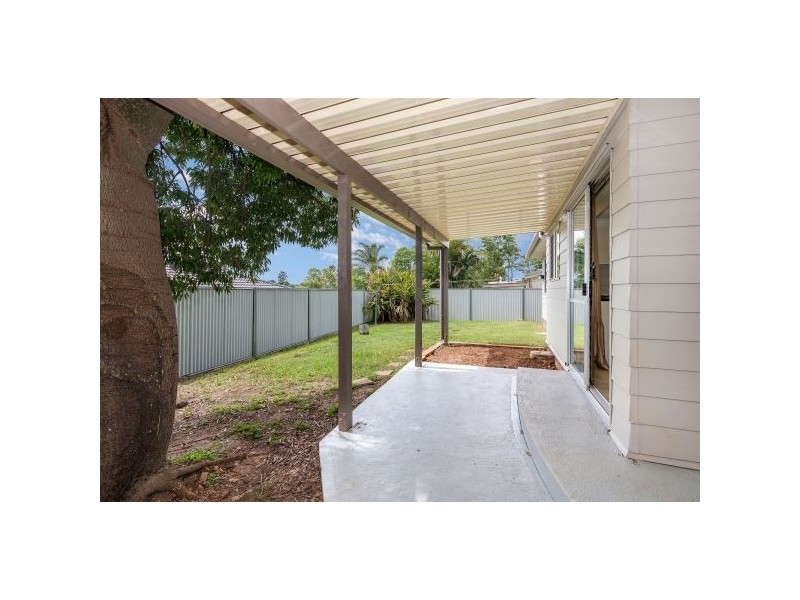 5 Lima Street, Edens Landing QLD 4207
