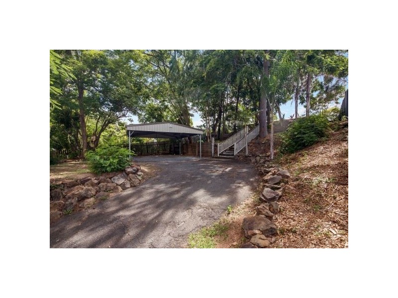 5 Lima Street, Edens Landing QLD 4207