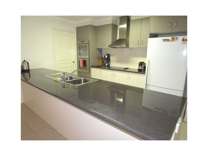 3 Mullins Street, Ormeau Hills QLD 4208