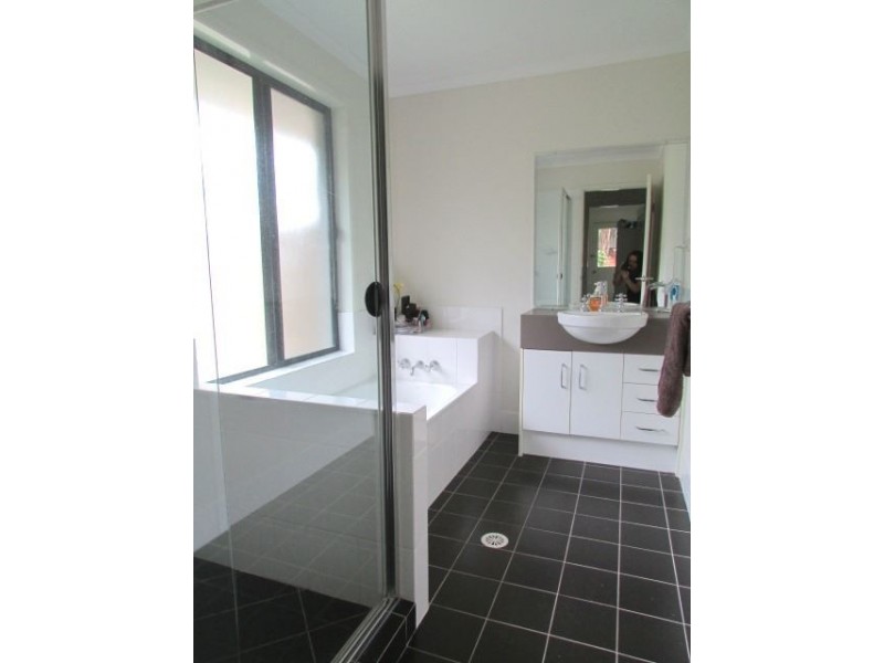 3 Mullins Street, Ormeau Hills QLD 4208